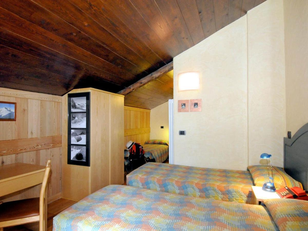 Hotel Aigle Courmayeur Luaran gambar